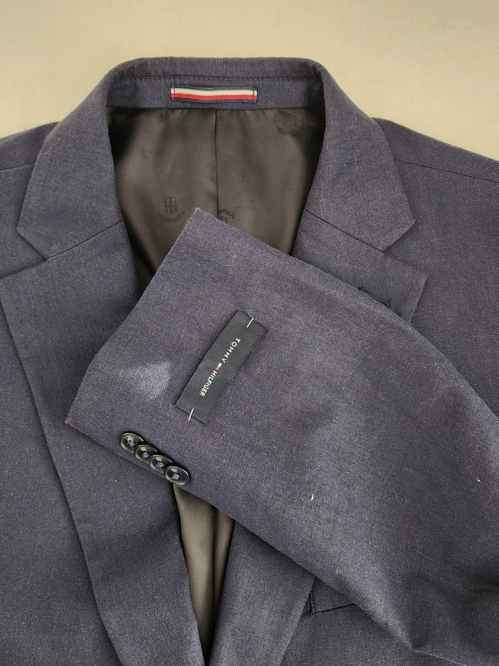 Tommy Hilfiger ​versatile lightweight